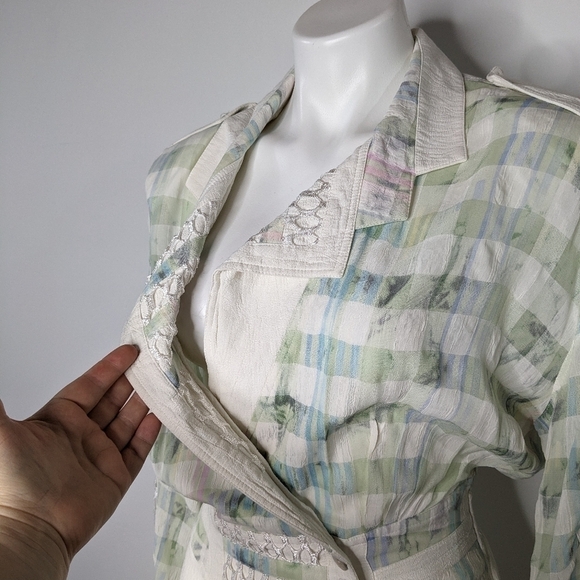 Vintage white green lace panel collared wrap style romper XS - Picture 9 of 13